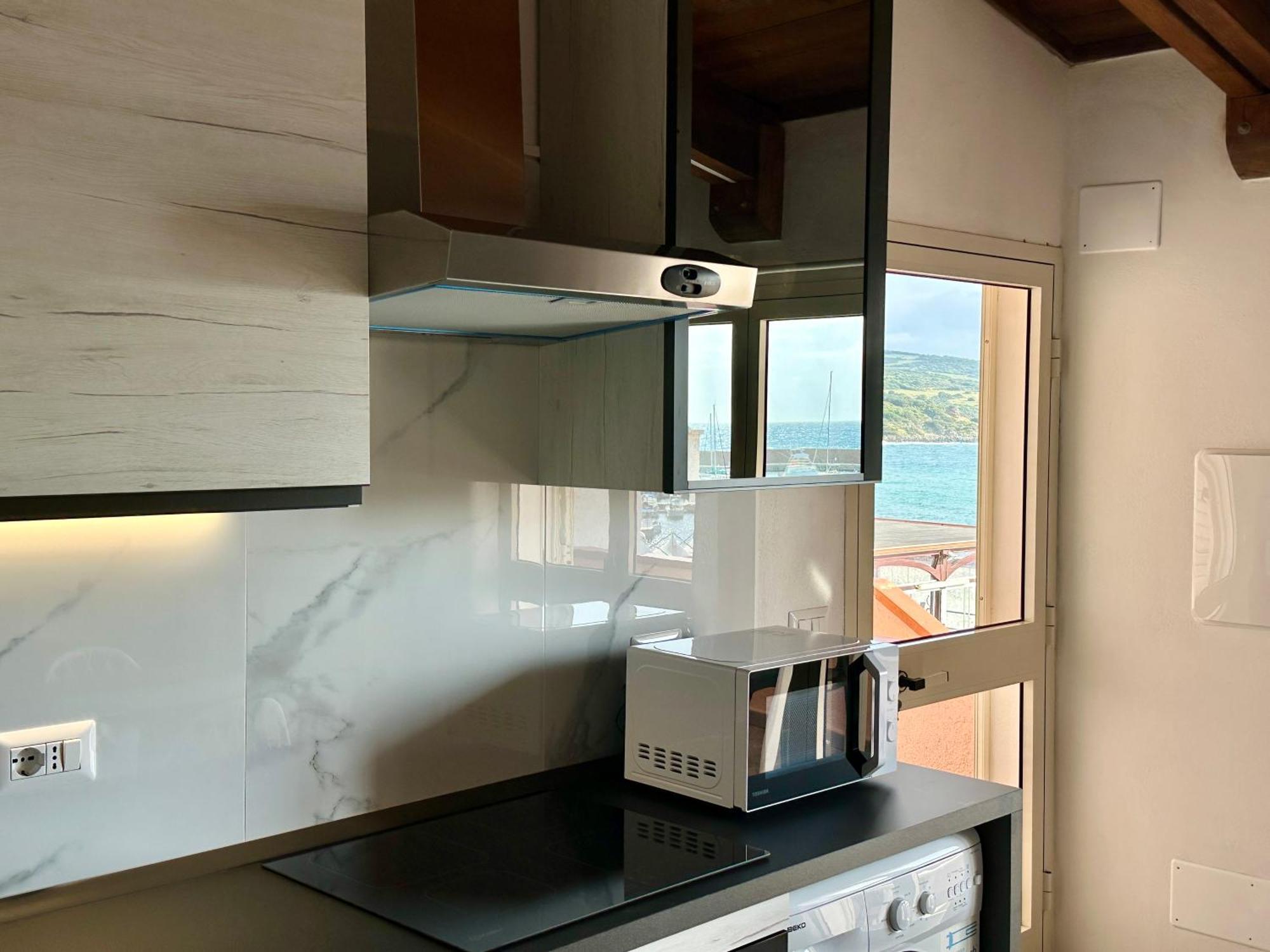 Approdo Apartments イーゾラ・ロッサ エクステリア 写真