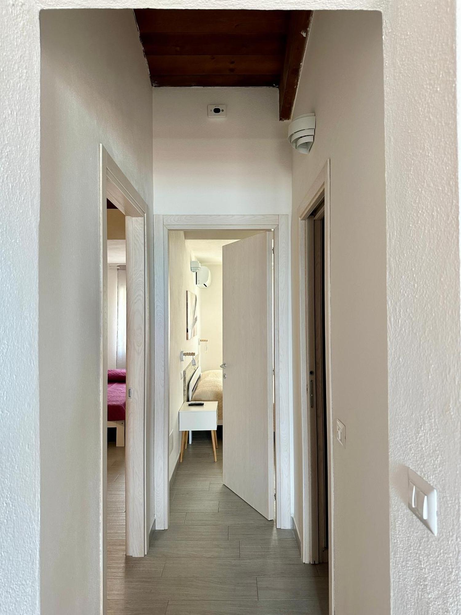Approdo Apartments イーゾラ・ロッサ エクステリア 写真