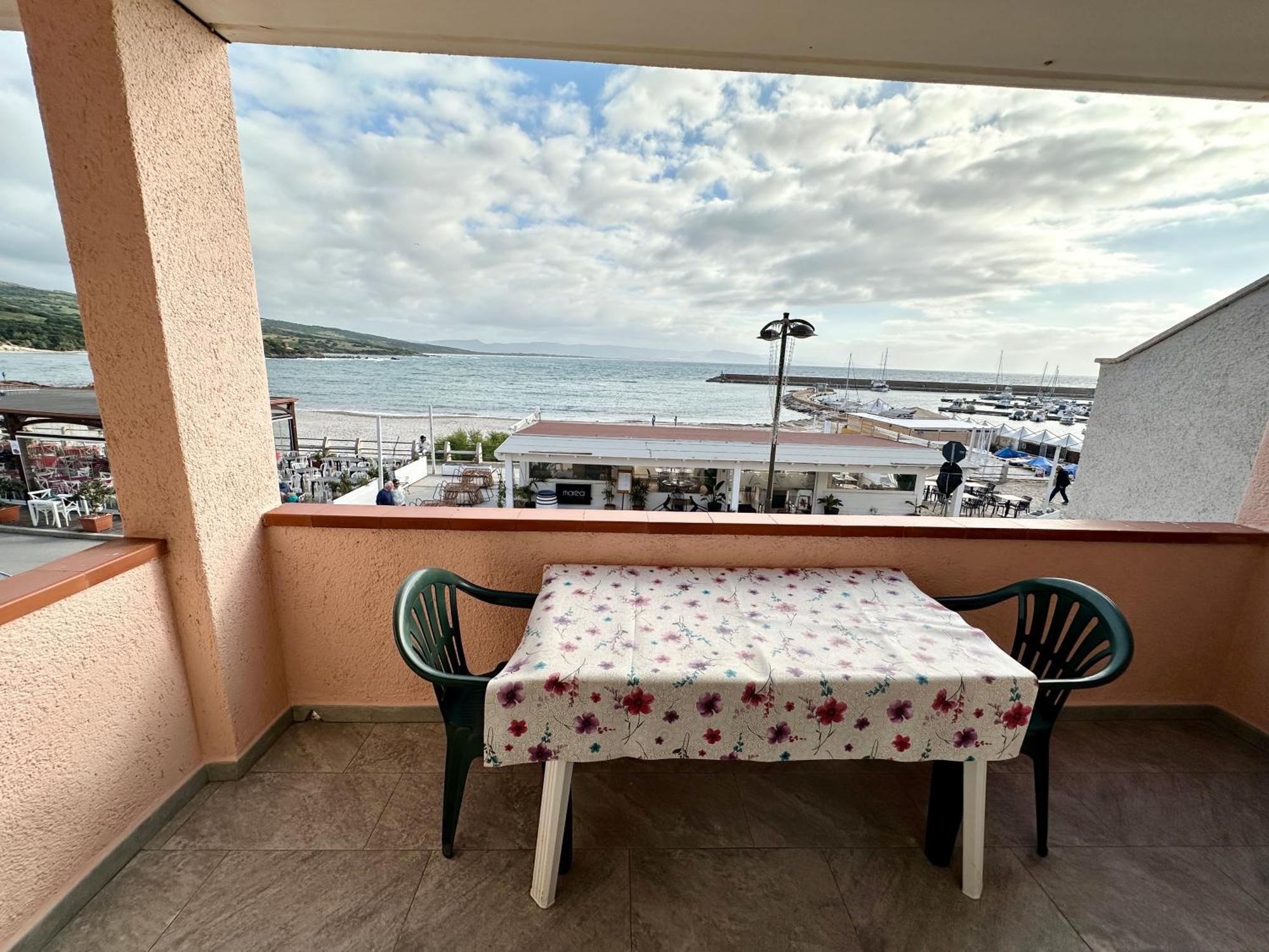 Approdo Apartments イーゾラ・ロッサ エクステリア 写真