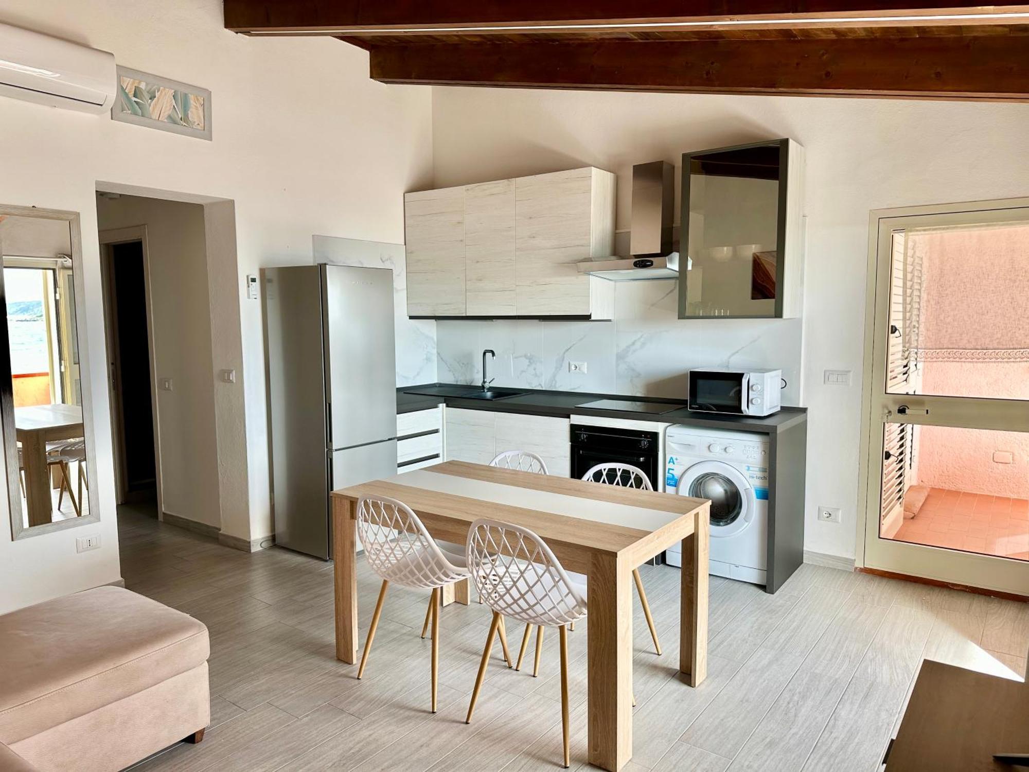 Approdo Apartments イーゾラ・ロッサ エクステリア 写真